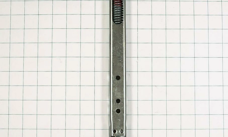 316437702 Frigidaire Range Hinge