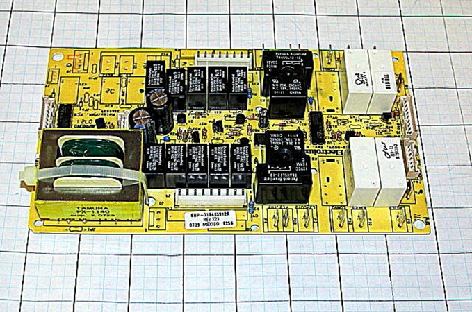 316443912 Frigidaire Oven Board