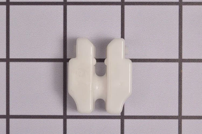 RETAINER