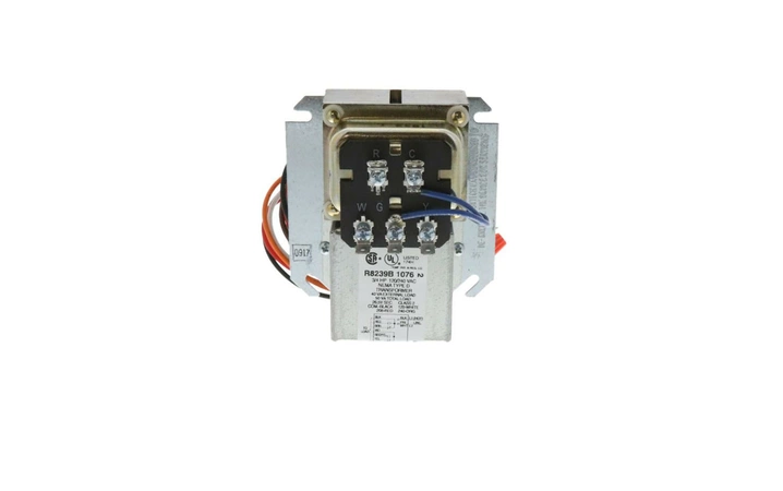 R8239B1076