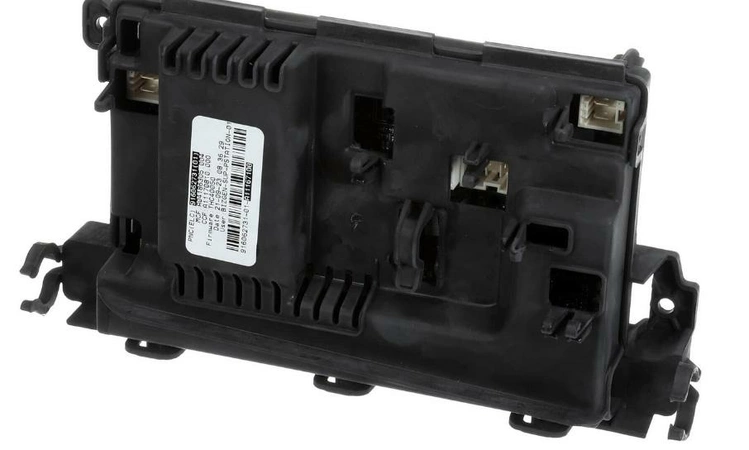 5304525809 Frigidaire Board Assembly