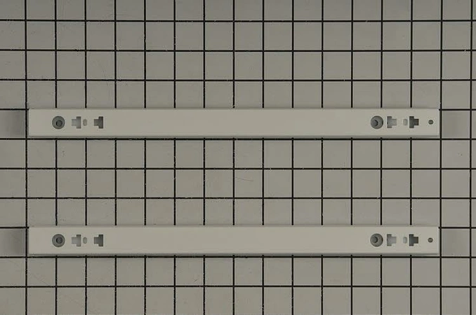 00449068