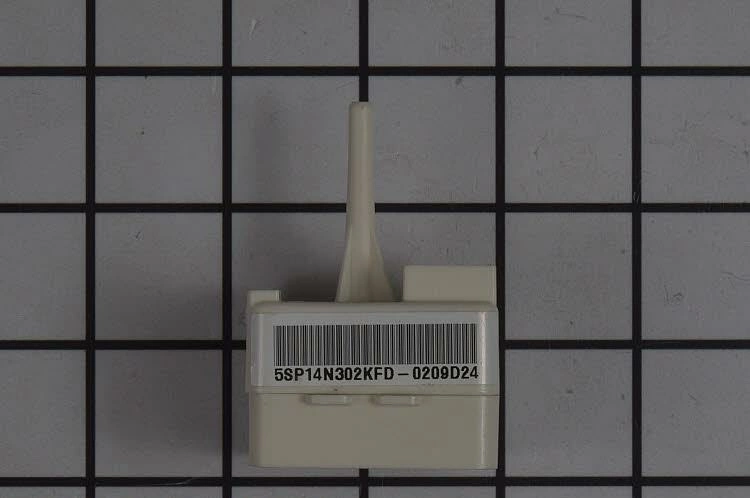 W11524472