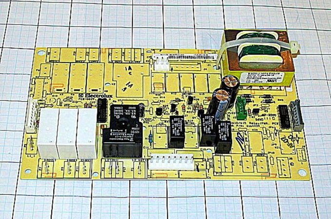 316443918 Frigidaire Oven Board