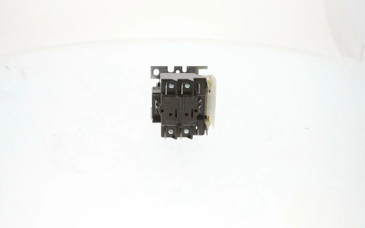 R8229A1005