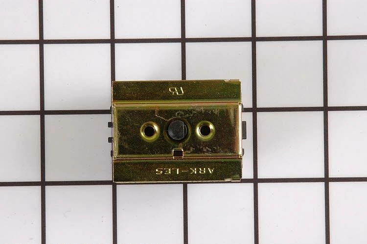 8273051