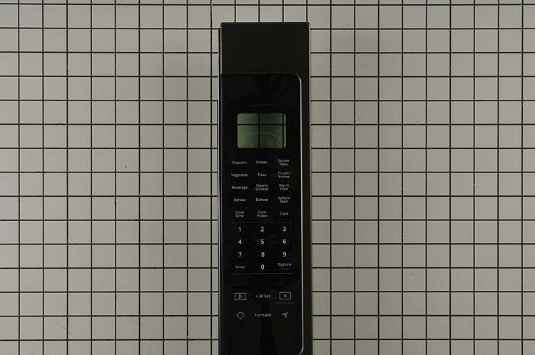 W11040882