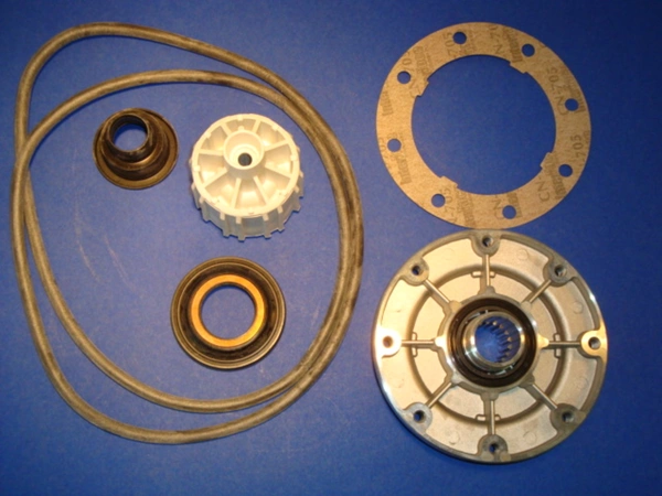 495P3A Speed Queen Hub and Seal Kit Without S