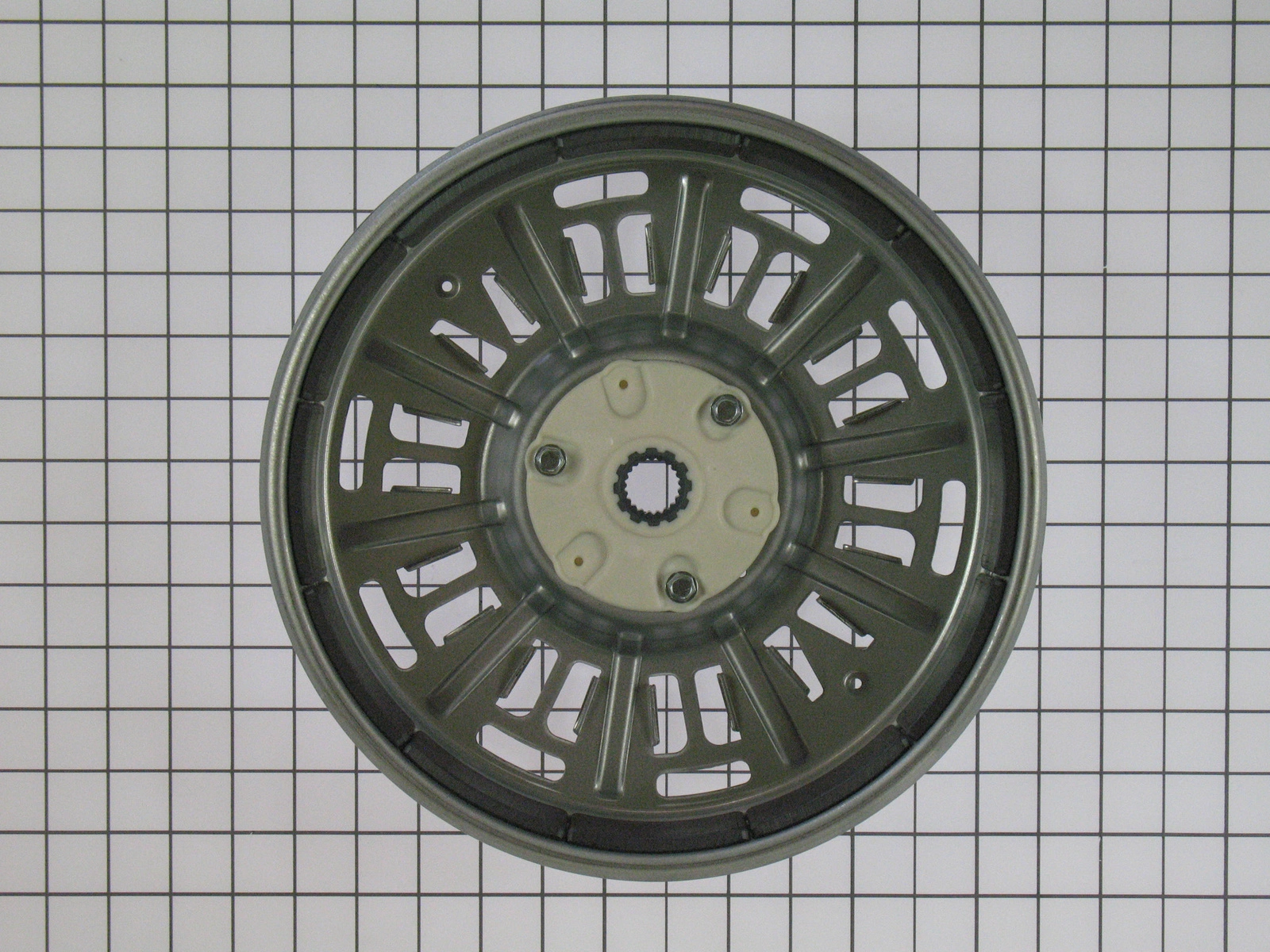 AHL72914401