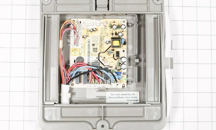 5303918679 Frigidaire Refrigerator Control an