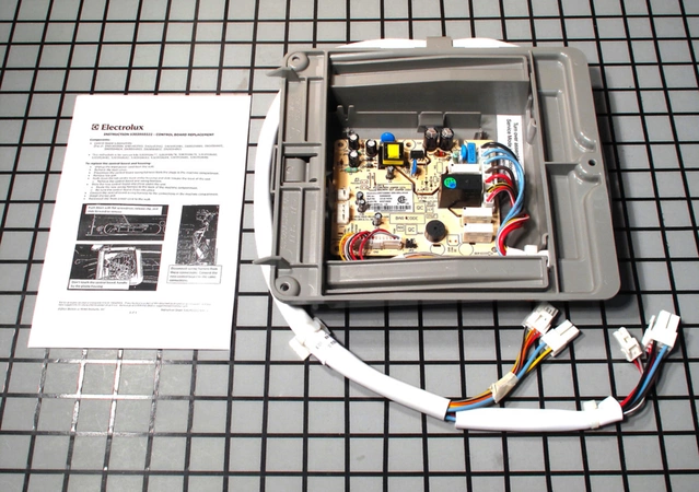 5303918684 Frigidaire Refrigerator Control an
