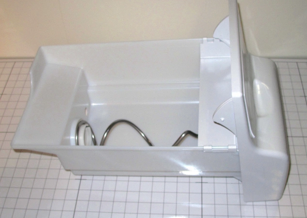 241860812 Frigidaire Refrigerator Ice Contain