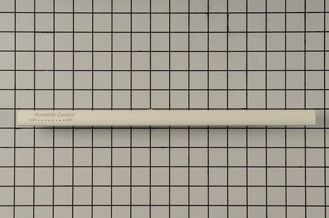 W10861746 Whirlpool Crisper Pan Trim
