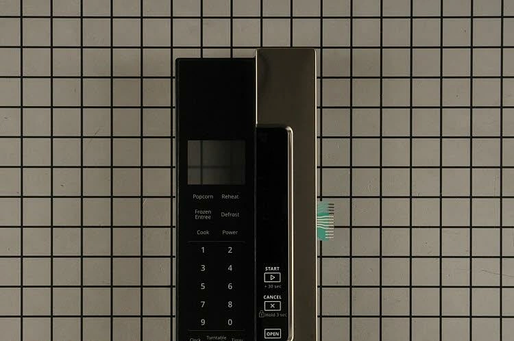 W11206156